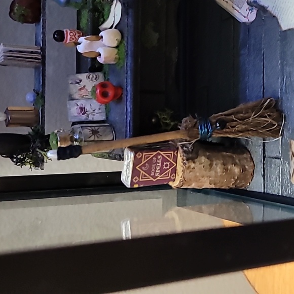 Miniature Apothecary Lantern - Picture 5 of 5